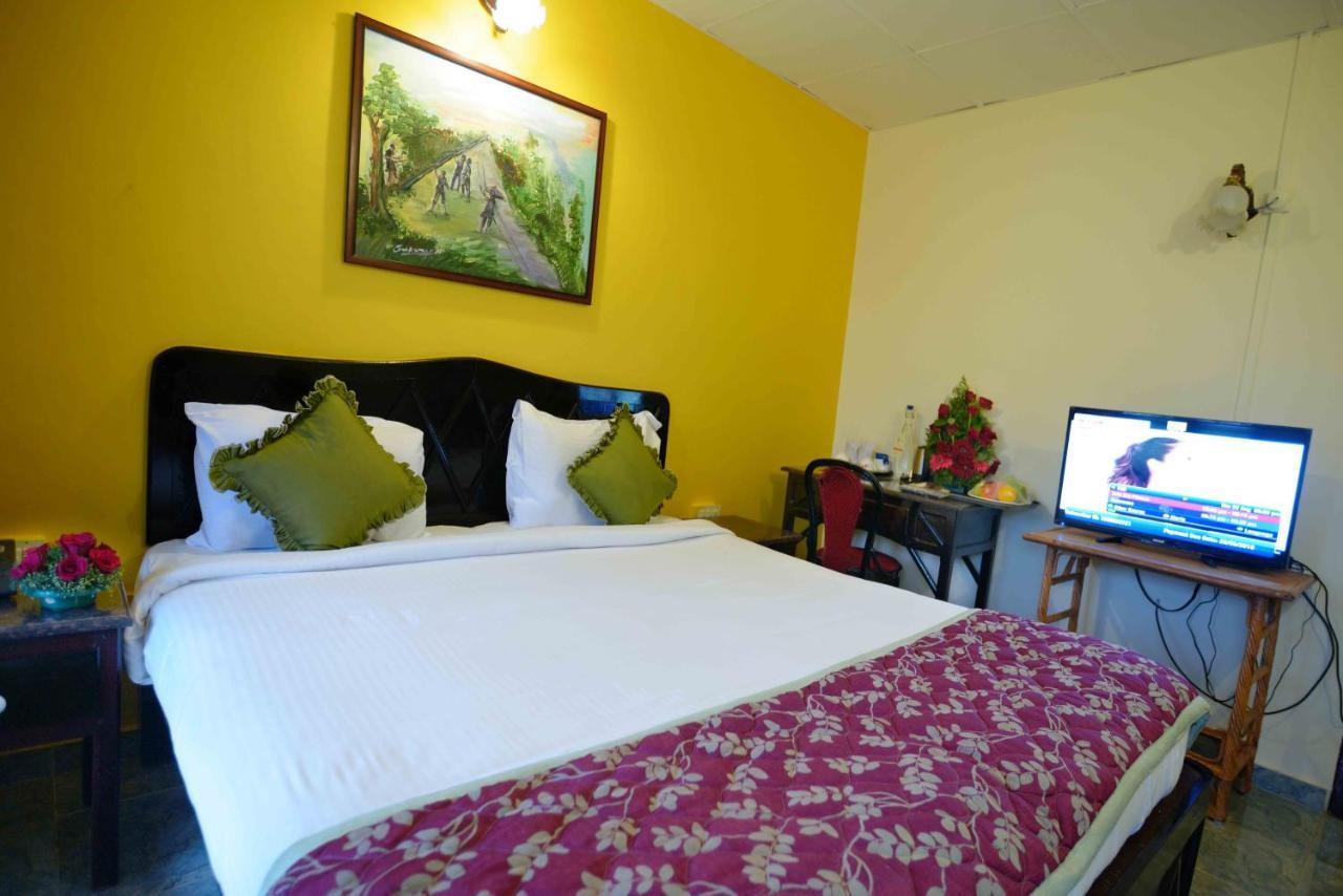 Camelot Resort Munnar Exterior photo